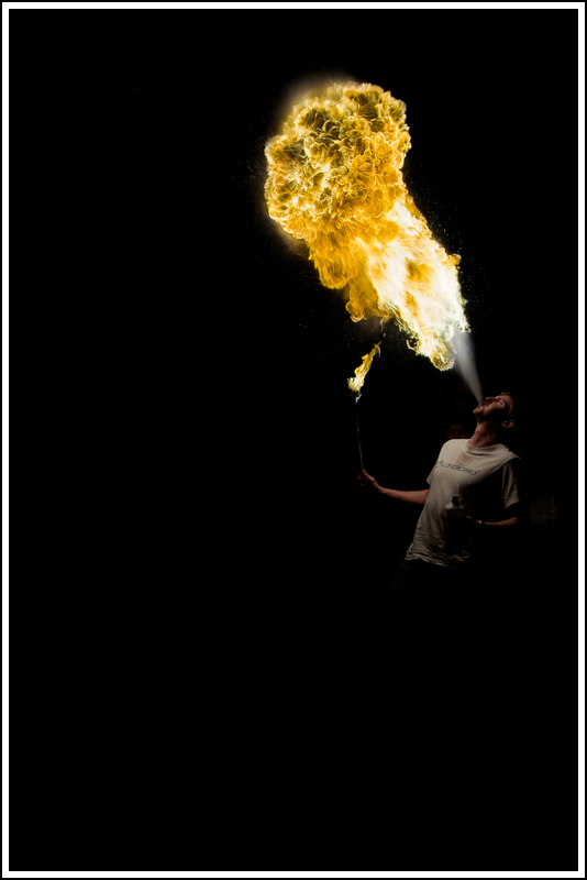 Photos cracheurs de feu - anniversaire 8 ans palais tokyo 21 janvier 2012 - Page 10 K5A14016